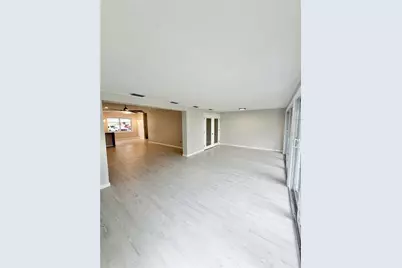 11481 W Bayshore Drive #105, Crystal River, FL 34429 - Photo 6