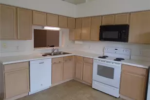 1798 Burchstone Dr, Orlando, FL 32806 - Photo 4