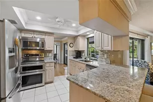 10468 95th St, Seminole, FL 33777 - Photo 8