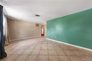 5017 Overlook Dr, New Port Richey, FL 34652 - Photo 8