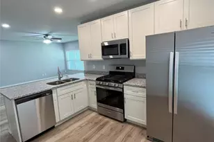 3304 Summer Island Ct, Valrico, FL 33594 - Photo 4