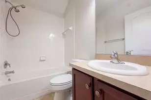 20009 Outpost Point Dr, Tampa, FL 33647 - Photo 24
