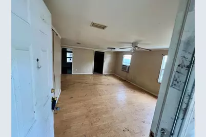 613 W Date Street, Lake Wales, FL 33859 - Photo 6