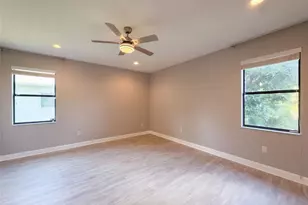 12424 Belcroft Dr, Riverview, FL 33579 - Photo 4