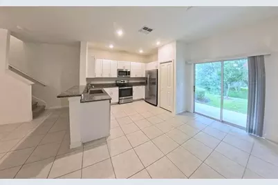 10370 Trumpet Honeysuckle Way, San Antonio, FL 33576 - Photo 4