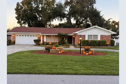 925 W Cimmeron Drive, Tampa, FL 33603 - Photo 1