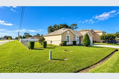 148 Dorchester Court, Kissimmee, FL 34758 - Photo 2