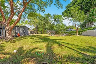 1530 NE 43rd Ct, Pompano Beach, FL 33064 - Photo 16