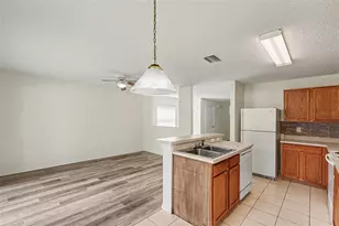 8419 Edgewater Pl Blvd, Tampa, FL 33615 - Photo 14