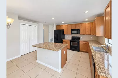 532 Savannah Preserve Loop, Davenport, FL 33837 - Photo 2