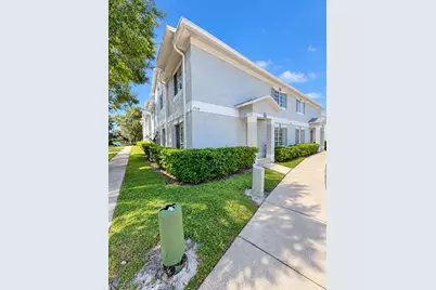 7338 E Bank Drive, Tampa, FL 33617 - Photo 12