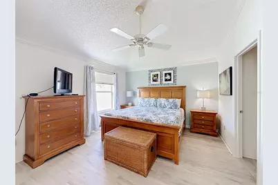 972 Rockville Place, The Villages, FL 32162 - Photo 4
