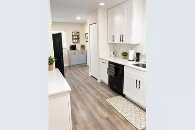 224 Inverness Avenue, Temple Terrace, FL 33617 - Photo 2