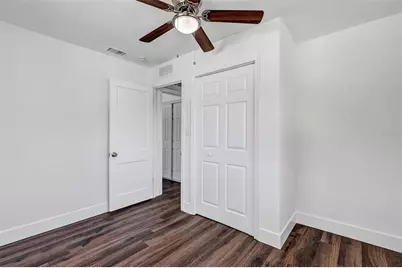 2027 30th Avenue N, Saint Petersburg, FL 33713 - Photo 4