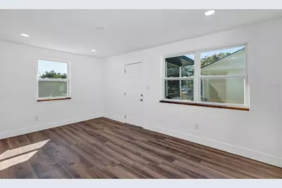 2027 30th Avenue N, Saint Petersburg, FL 33713 - Photo 18