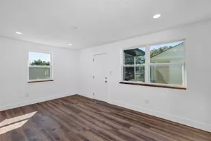 2027 30th Ave N, Saint Petersburg, FL 33713 - Photo 18