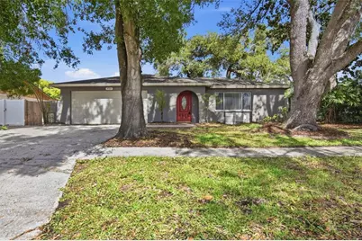 7730 Hinsdale Drive, Tampa, FL 33615 - Photo 2