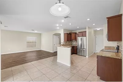 10015 Newminster Loop, Ruskin, FL 33573 - Photo 6