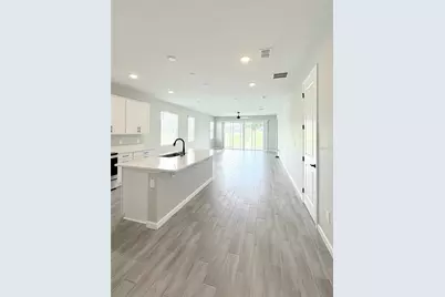 10157 Spring Lake Drive, Clermont, FL 34711 - Photo 2
