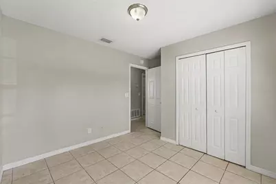 5233 Bogdonoff Drive, Seffner, FL 33584 - Photo 10