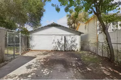 508 E Hugh Street, Tampa, FL 33603 - Photo 24