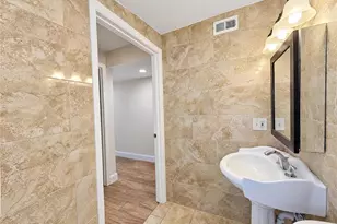 3205 W Rogers Ave, Tampa, FL 33611 - Photo 12