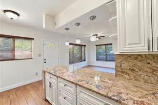 3205 W Rogers Ave, Tampa, FL 33611 - Photo 6