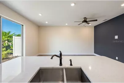2910 Castaway Lane, Kissimmee, FL 34747 - Photo 18