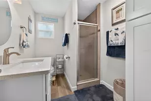 825 46th St N, Saint Petersburg, FL 33713 - Photo 14