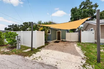825 46th Street N #B, Saint Petersburg, FL 33713 - Photo 4