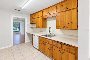 1713 Hillside Dr, Tampa, FL 33610 - Photo 8