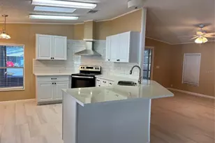 1703 SW 35th Cir, Okeechobee, FL 34974 - Photo 2