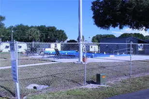 1339 Old Lakeport Rd, Moore Haven, FL 33471 - Photo 2