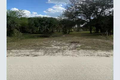 19376 NW 256th Street, Okeechobee, FL 34972 - Photo 2