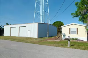 1017 1st St, Okeechobee, FL 34974 - Photo 1