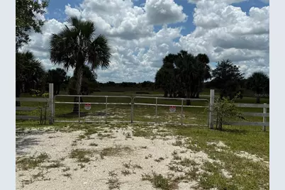 19374 NW 302nd Street, Okeechobee, FL 34972 - Photo 2
