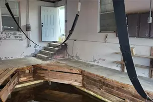 1114 Lisa Ln, Okeechobee, FL 34974 - Photo 10