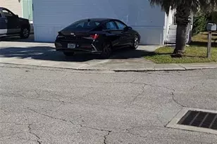 9801 Oaks St, Tampa, FL 33635 - Photo 2