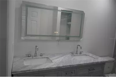 9801 Oaks Street, Tampa, FL 33635 - Photo 6