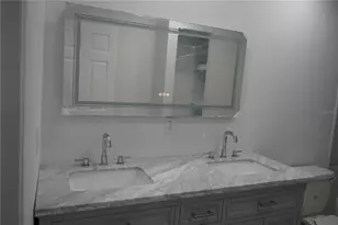 9801 Oaks St, Tampa, FL 33635 - Photo 6