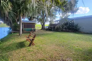 1025 Roberts Ln, Moore Haven, FL 33471 - Photo 10