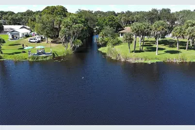 1025 Roberts Lane, Moore Haven, FL 33471 - Photo 2