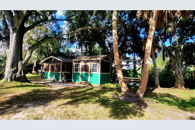 1025 Roberts Lane, Moore Haven, FL 33471 - Photo 16