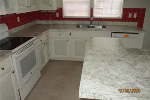 5754 NE 4th Ln, Okeechobee, FL 34974 - Photo 2