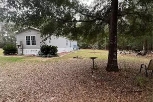 589 SW Cumorah Hill St, Fort White, FL 32038 - Photo 8