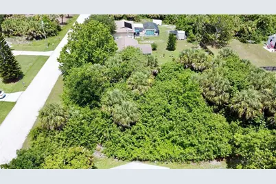 18311 Van Nuys Circle, Port Charlotte, FL 33948 - Photo 12