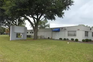 1109 SW 10th St, Ocala, FL 34471 - Photo 1