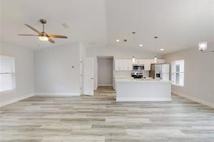 11165 NW 7th St - Photo 6