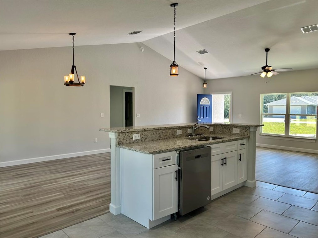 9449 159 Ln, Summerfield FL  34491-5643 exterior
