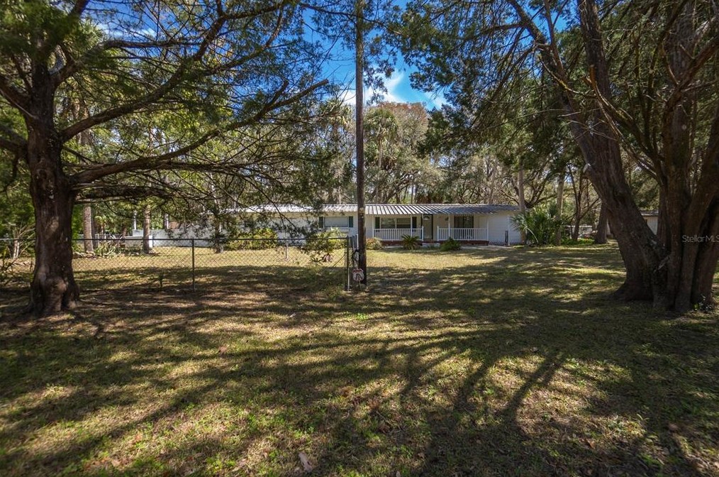 67 Linda St, Inglis, FL 34449